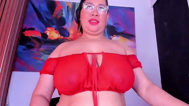Snapshot of alondrabigtits chatting on 8, 6, 2026 alondrabigtits online show from 8, 6, 2026