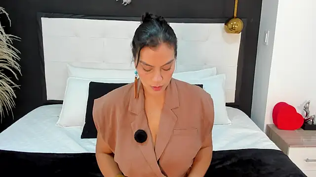 Ada Monroe10 online show from 30, 7, 2026