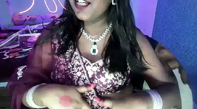 expression queen online show from 11, 12, 2024