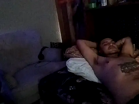 Snapshot of KeptupHack chatting on 3, 12, 2025 KeptupHack online show from 3, 12, 2025