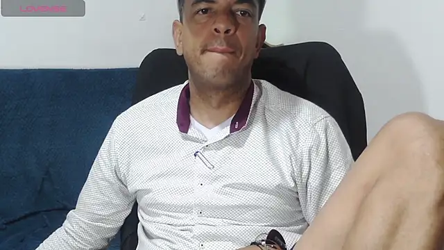 Snapshot of latinmartin73 chatting on 14, 5, 2026 latinmartin73 online show from 14, 5, 2026