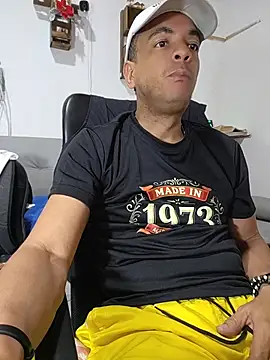 Snapshot of latinmartin73 chatting on 11, 6, 2026 latinmartin73 online show from 11, 6, 2026