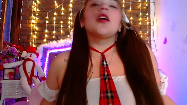 dulcevegga online show from 6, 1, 2025