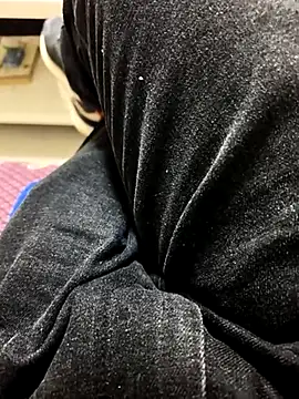 huzi518 online show from 22, 2, 2025