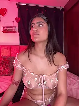 miakhalifaaa  online show from 13, 2, 2025