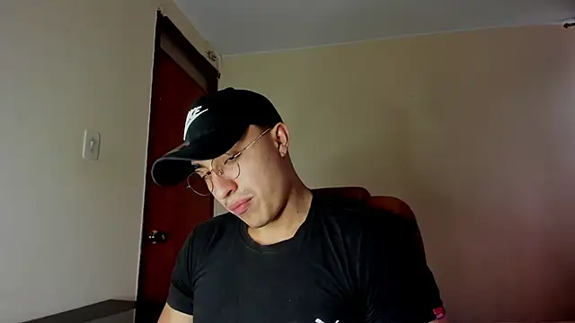 Leoknight online show from 13, 2, 2025