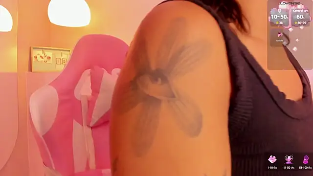 Snapshot of soy_jess03 chatting on 18, 9, 2025 soy jess03 online show from 18, 9, 2025