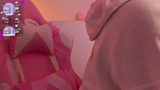 Snapshot of soy_jess03 chatting on 5, 10, 2025 soy jess03 online show from 5, 10, 2025