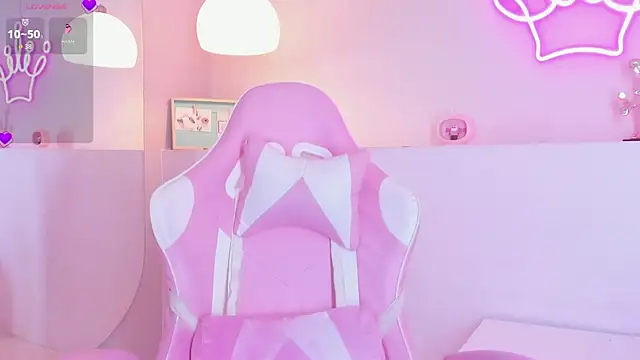 Snapshot of soy_jess03 chatting on 15, 10, 2025 soy jess03 online show from 15, 10, 2025