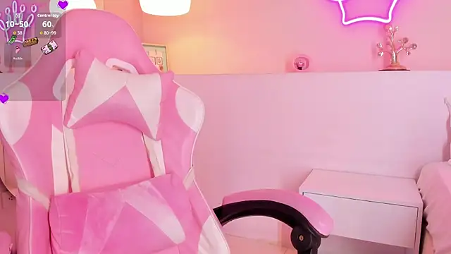 Snapshot of soy_jess03 chatting on 22, 10, 2025 soy jess03 online show from 22, 10, 2025