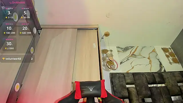 zandra milf  online show from 15, 2, 2025