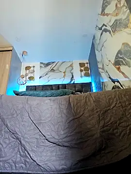 zandra milf  online show from 25, 4, 2026