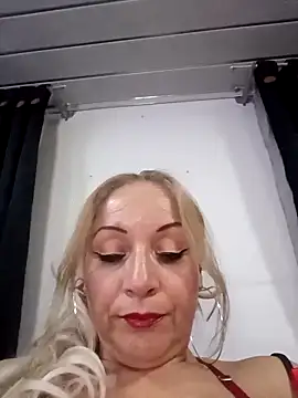 Snapshot of Fenix_528 chatting on 19, 4, 2026 Fenix 528 online show from 19, 4, 2026
