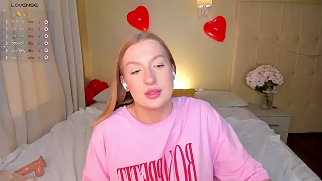 Emma  Leee online show from 20, 2, 2025