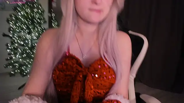 Snapshot of Lana_Younes chatting on 26, 12, 2024 Lana Younes online show from 26, 12, 2024