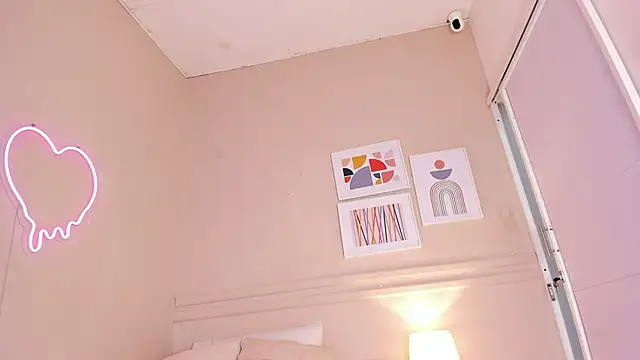 Snapshot of dani_skinny_ chatting on 21, 11, 2025 dani skinny online show from 21, 11, 2025