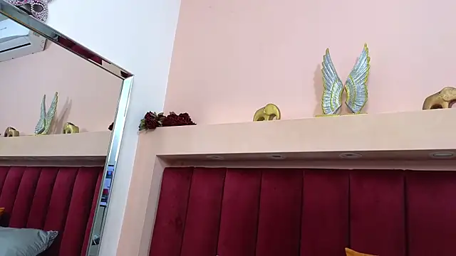 JESSYCORTES online show from 28, 2, 2025