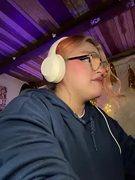 SophiaWeestt99 online show from 27, 4, 2026