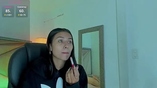 Snapshot of ZaraLim chatting on 12, 3, 2025 ZaraLim online show from 12, 3, 2025