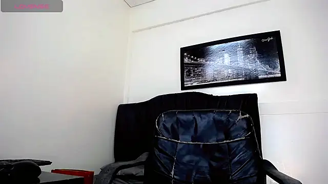 Diosiris Riannys online show from 3, 10, 2025