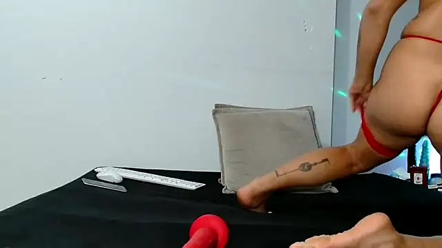 Snapshot of Bitter_ chatting on 10, 11, 2025 Bitter online show from 10, 11, 2025