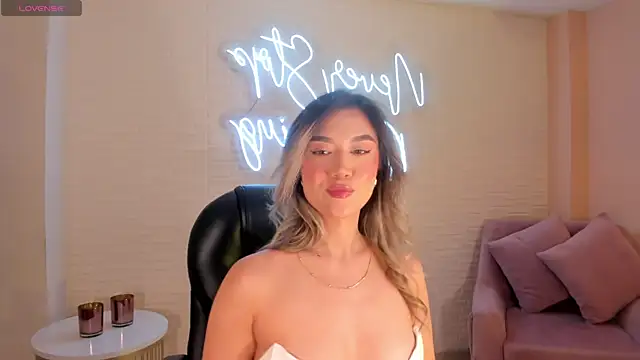 RebeccaHudson online show from 21, 3, 2025