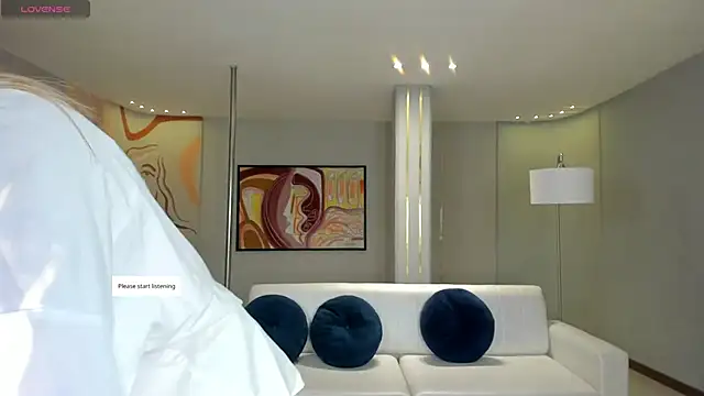 RebeccaHudson online show from 23, 4, 2026