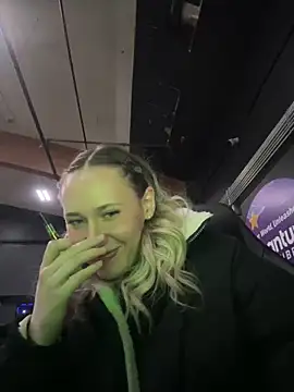 M1ssyk1ssy online show from 4, 1, 2025