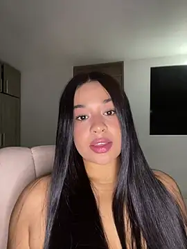 Snapshot of Aitana98_ chatting on 6, 8, 2026 Aitana98 online show from 6, 8, 2026