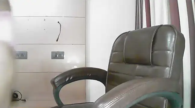 collage hoty online show from 2, 3, 2025