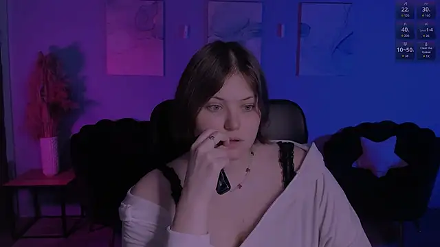 nikole kitt online show from 21, 4, 2026