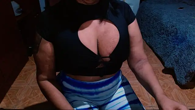 Snapshot of Demion_prince chatting on 5, 2, 2025 Demion prince online show from 5, 2, 2025