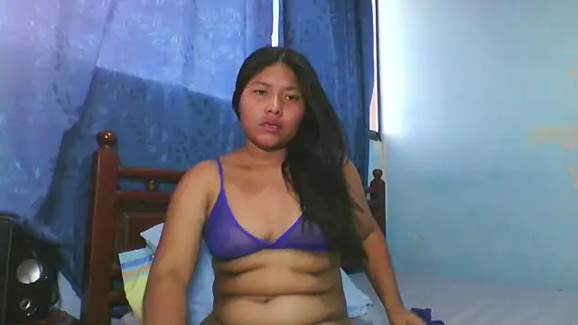 Snapshot of JenniferChian chatting on 7, 5, 2026 JenniferChian online show from 7, 5, 2026
