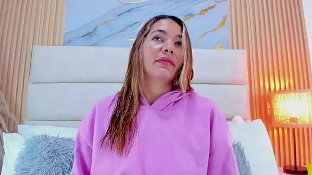Mia Malkovaa  online show from 27, 7, 2026