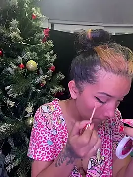 Snapshot of baby_lizy chatting on 5, 1, 2025 baby lizy online show from 5, 1, 2025