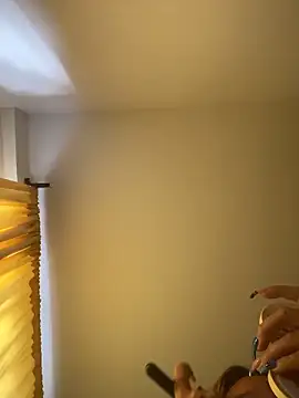 Snapshot of baby_lizy chatting on 1, 11, 2025 baby lizy online show from 1, 11, 2025