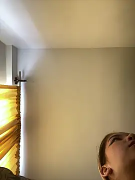 Snapshot of baby_lizy chatting on 9, 11, 2025 baby lizy online show from 9, 11, 2025