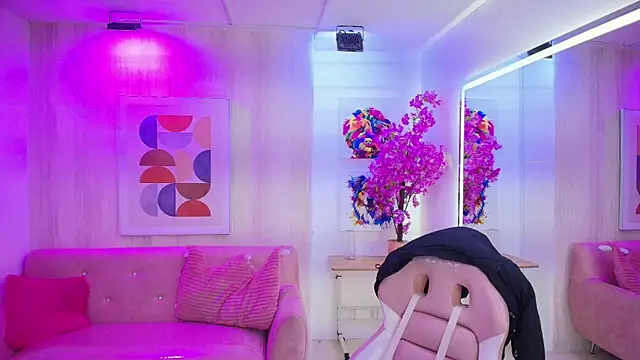 Gabby evanns online show from 2, 10, 2025