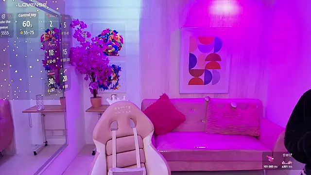 Gabby evanns online show from 7, 10, 2025