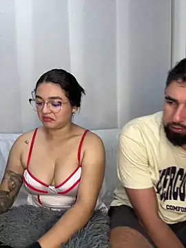 Snapshot of camianddanna chatting on 5, 2, 2025 camianddanna online show from 5, 2, 2025