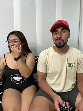 Snapshot of camianddanna chatting on 12, 3, 2025 camianddanna online show from 12, 3, 2025