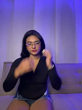 Snapshot of camianddanna chatting on 18, 1, 2026 camianddanna online show from 18, 1, 2026