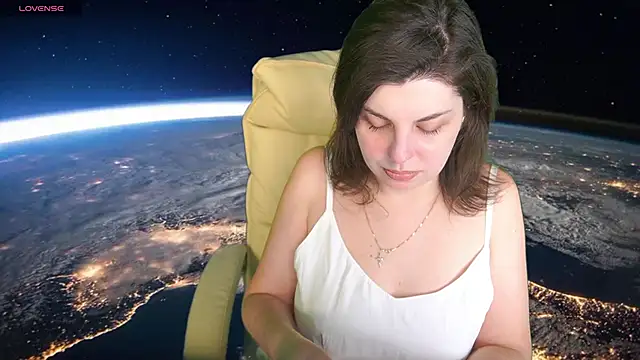 MirandaWong online show from 23, 2, 2025