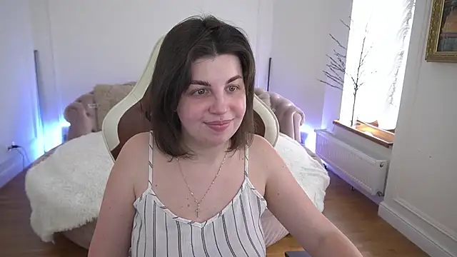 MirandaWong online show from 28, 4, 2026