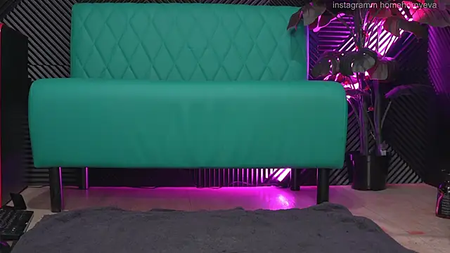 Snapshot of home_horny_eva chatting on 2, 2, 2025 home horny eva online show from 2, 2, 2025