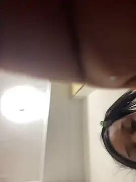 vic pretynhaa online show from 10, 2, 2025