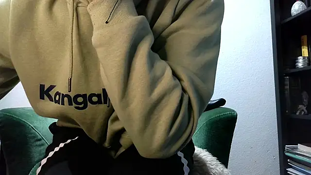 calioppe01 online show from 11, 2, 2026