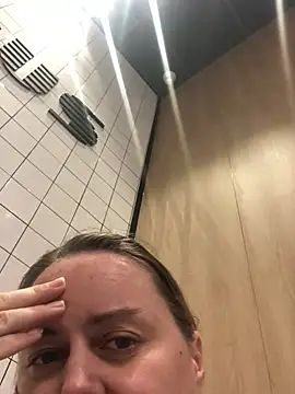 Snapshot of Meliss_Official9 chatting on 11, 2, 2026 Meliss Official9 online show from 11, 2, 2026