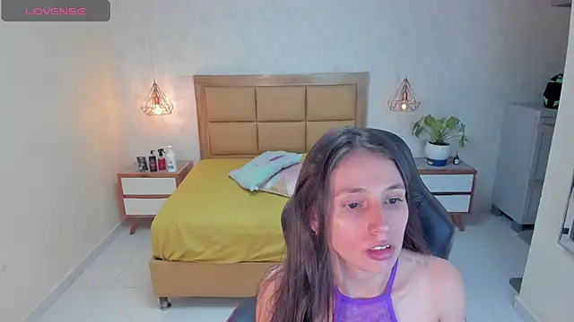 MAGNOLEROY online show from 10, 2, 2025