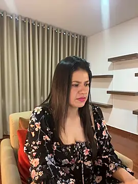 Alice Biel online show from 5, 1, 2025